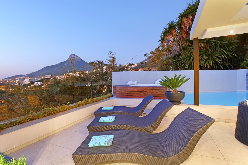 Alojamento de Acomodação e Pequeno-almoço Azamare 5*