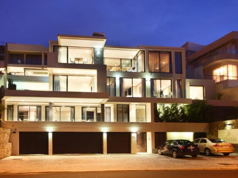 Alojamento de Acomodação e Pequeno-almoço Azamare 5*